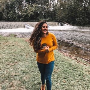 Meet your Posher, Lauren